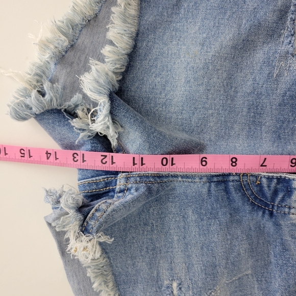 Free People We The Free Crvy Vintage Raw Hem Distressed Button Fly Jean Shorts - Picture 13 of 14